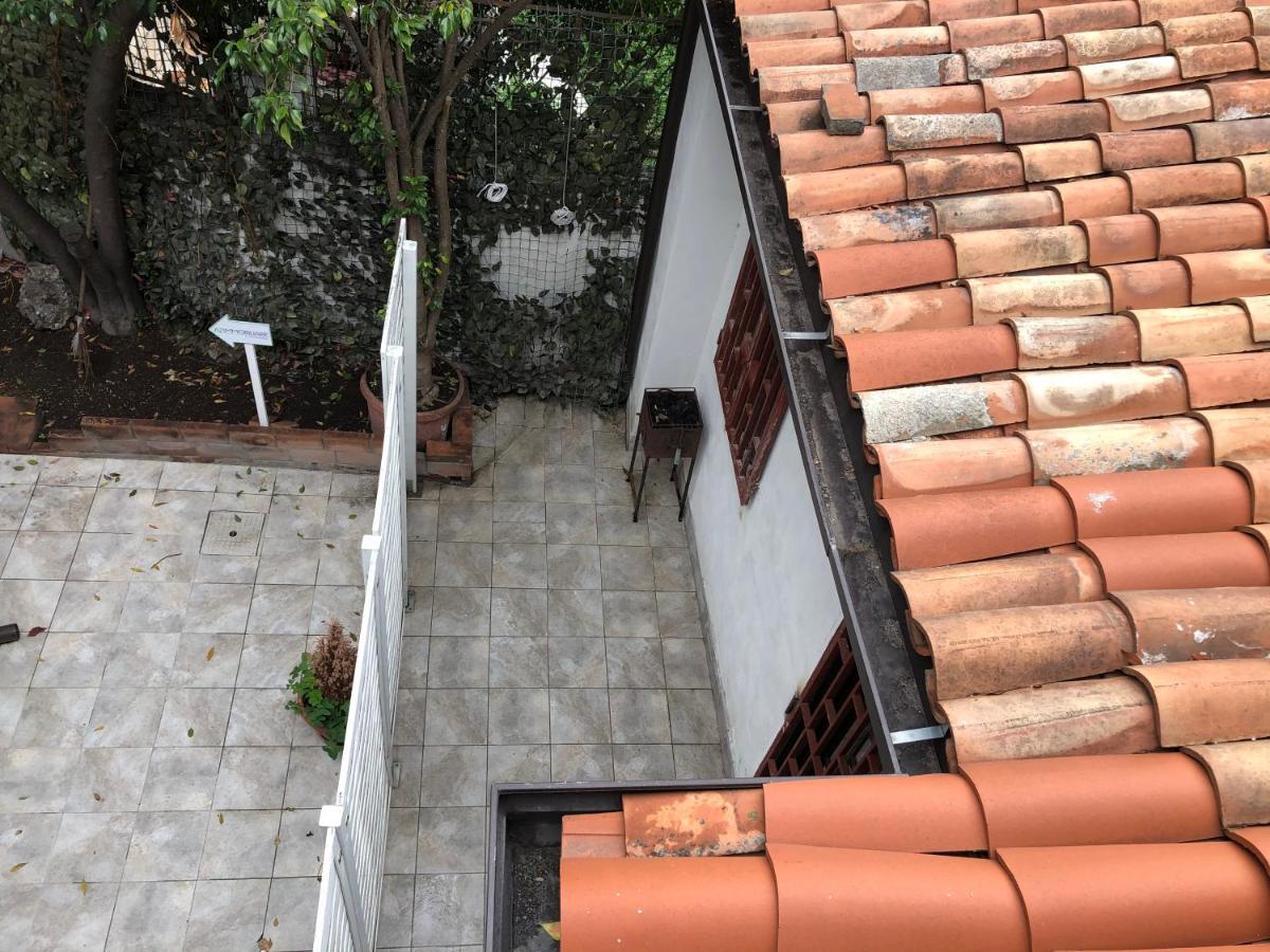 Appartamento La Casa Del Vicolo Catania Esterno foto